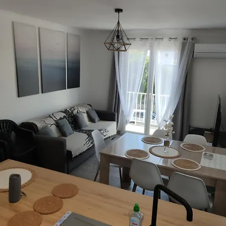 Duplex A 200 M De La Mer דירה *